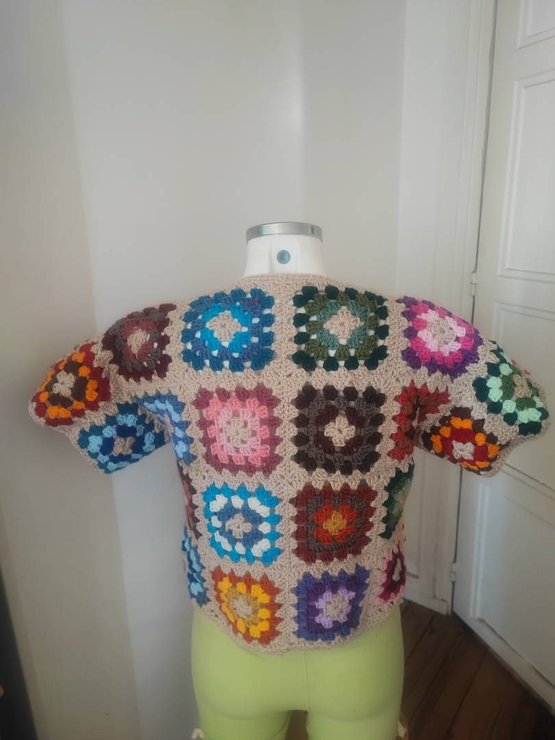 Top au Crochet "Granny Square" Multicolore – Style Bohème Rétro Fait Main
