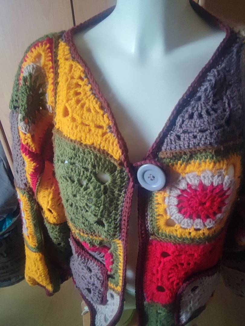 Veste Bohème en Crochet – Pièce Unique et Artisanale