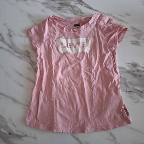 T-shirt Bébé Fille Levis Rose – Taille 18-24 Mois (90 cm) – Seconde Main