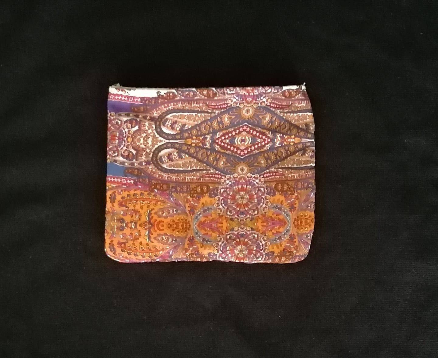Pochette de rangement artisanale