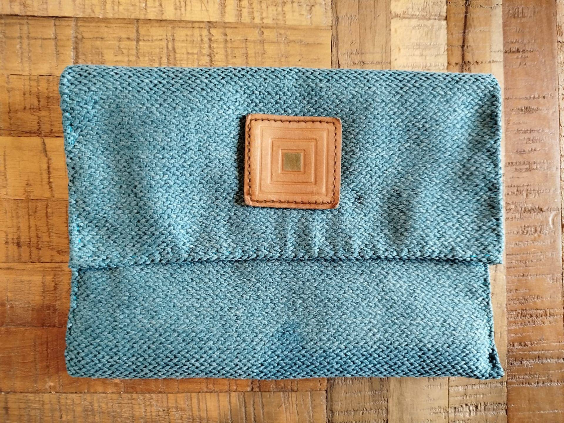Pochette de rangement artisanale