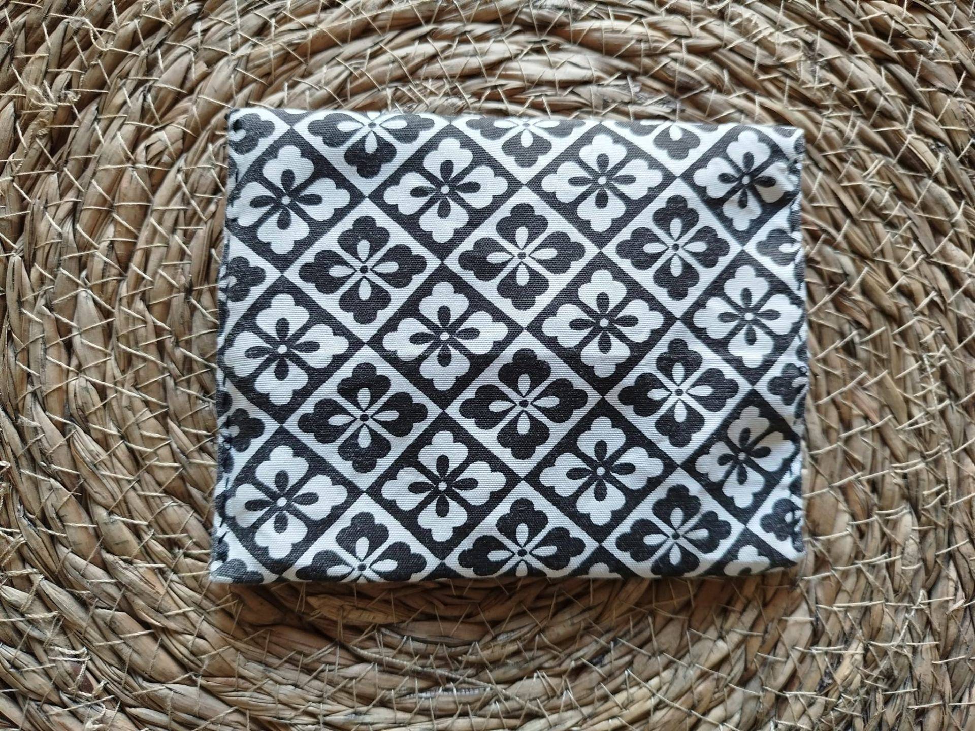 Pochette de rangement artisanale