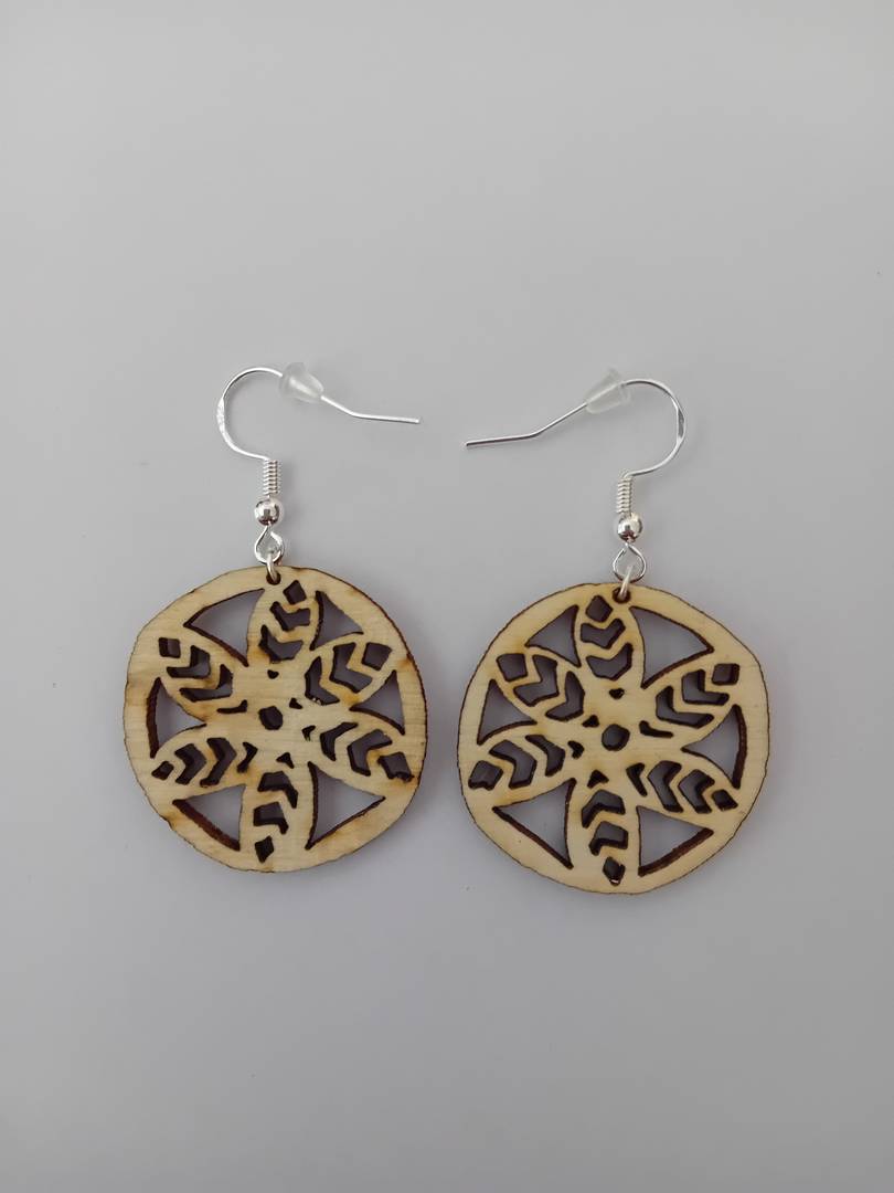 Boucles d’oreilles en bois fait main – Création originale by Angie