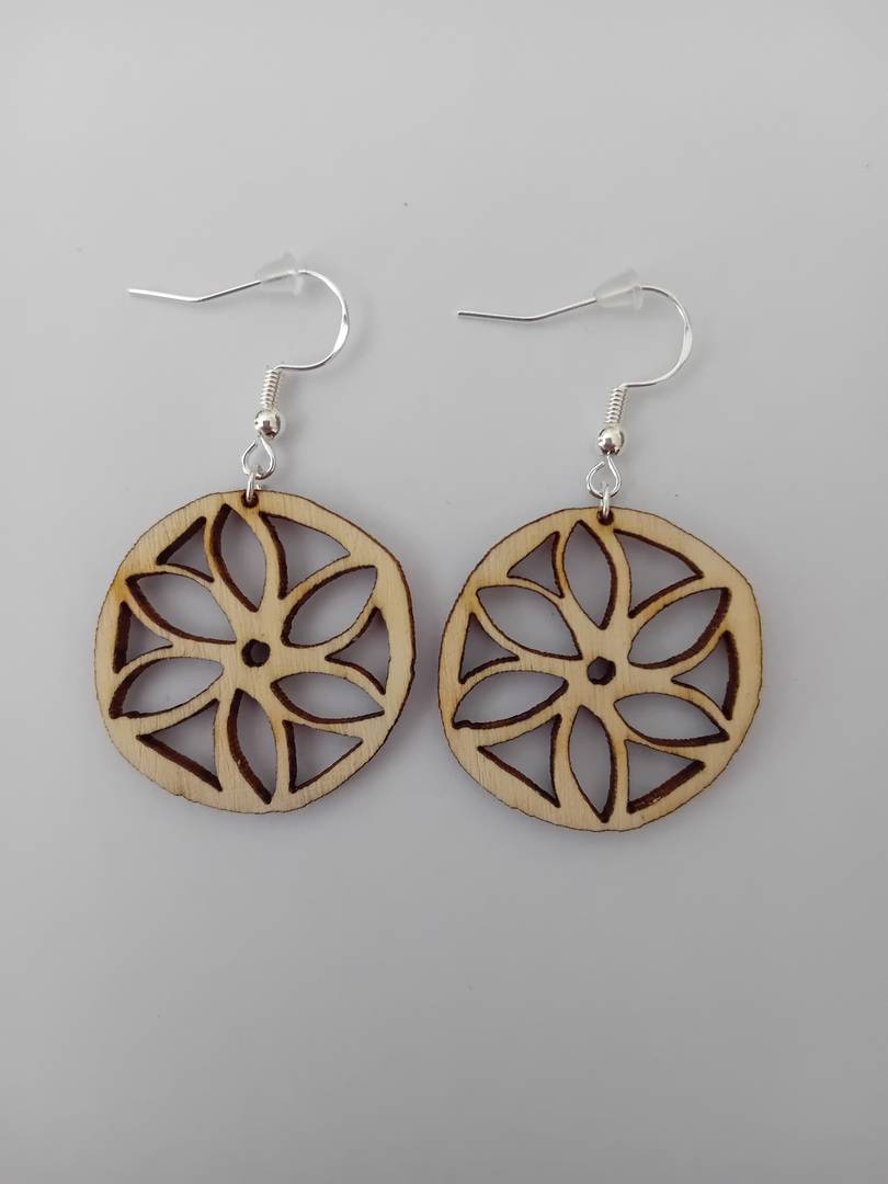 Boucles d’oreilles en bois fait main – Création originale by Angie