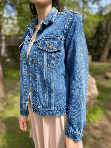 Veste en jean peinte à la main