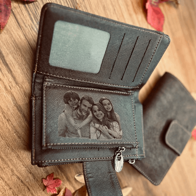 Engraved Photo Purse for Women - Customized Vegan Leather Wallet - Zippered Clutch - Gift For Mother - Mother's Day Gift