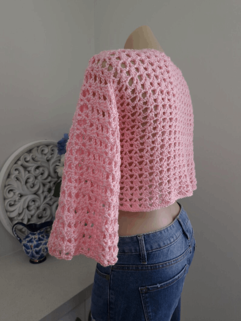 Top court au crochet rose fait main