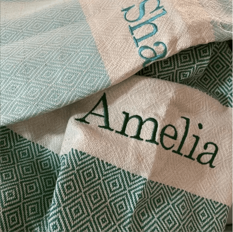 Serviette hammam personnalisée – Peignoir léger en coton tissé main