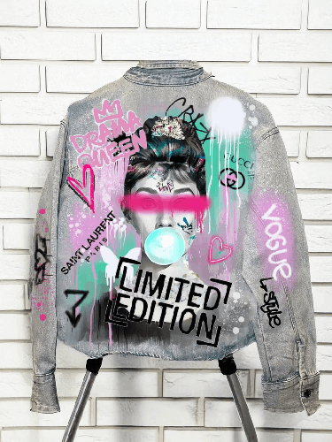 Veste en Jean Peinte à la Main – Création Personnalisée sur Commande, Design Artistique Unique