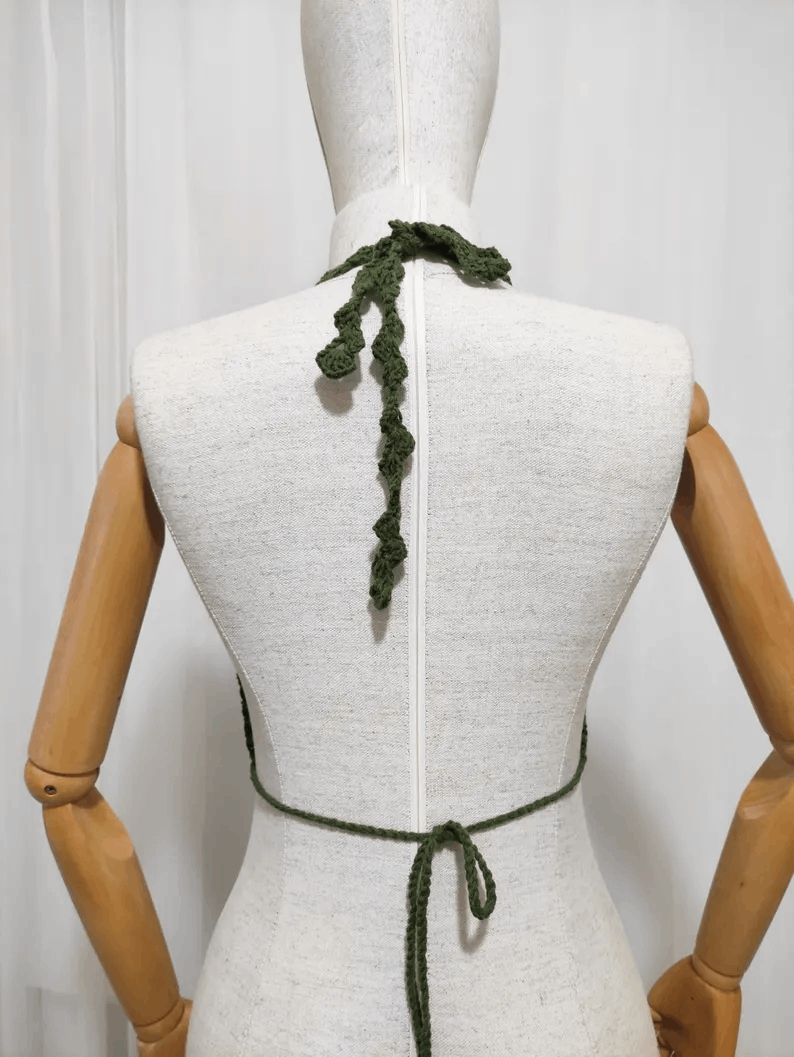 Top crochet asymétrique vert