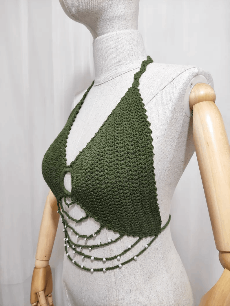 Top crochet asymétrique vert