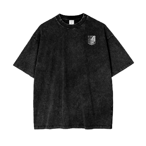T-shirt Oversize “Attack on Titan” – Délavage effet vintage