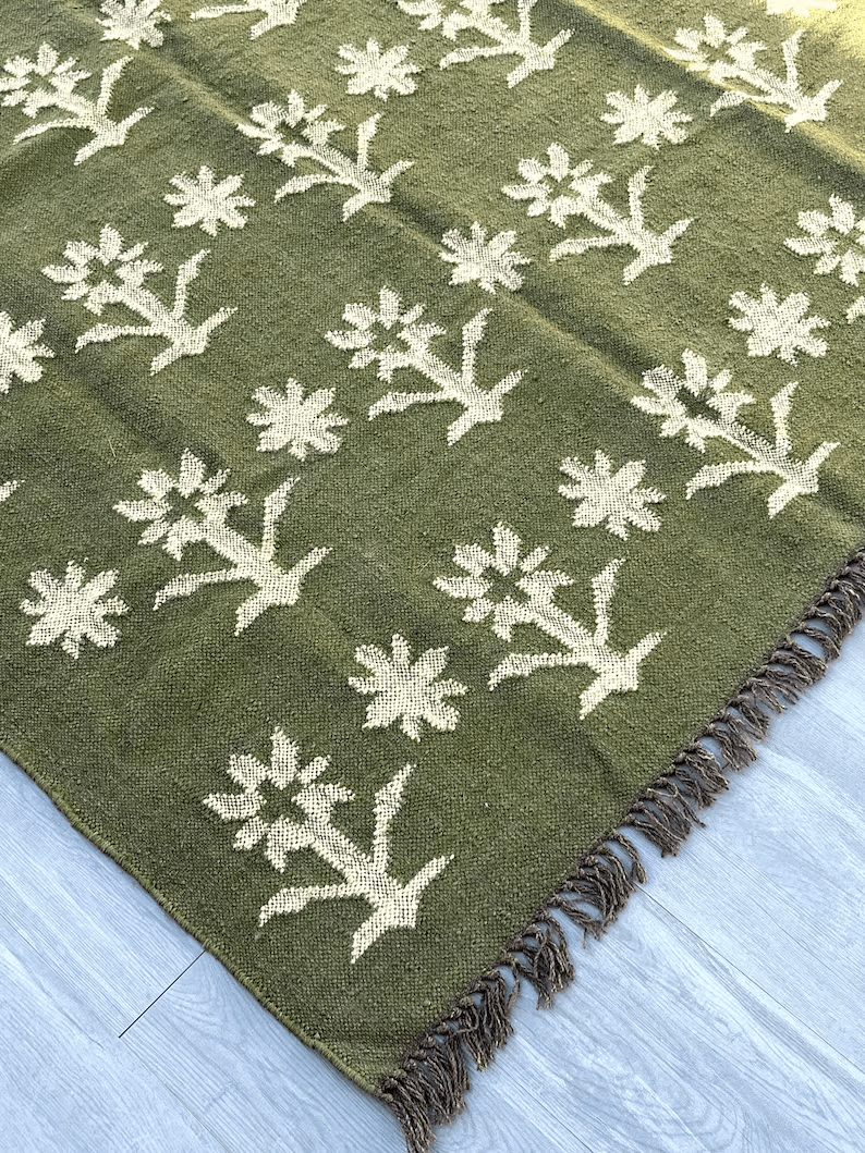 Multi Size Handwoven Green Floral Kilim Rug. Traditional Kilim Rug for Bedroom | Kitchen | Living Area Etc. Turkish Handmade Kilim Rug