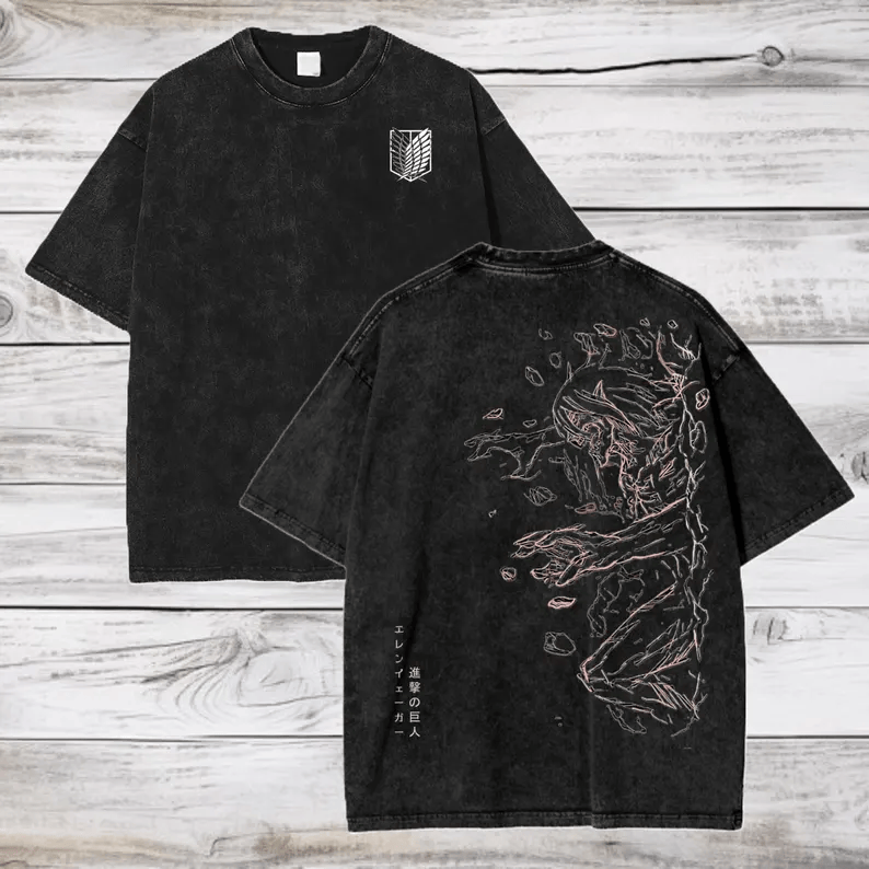 T-shirt Oversize “Attack on Titan” – Délavage effet vintage