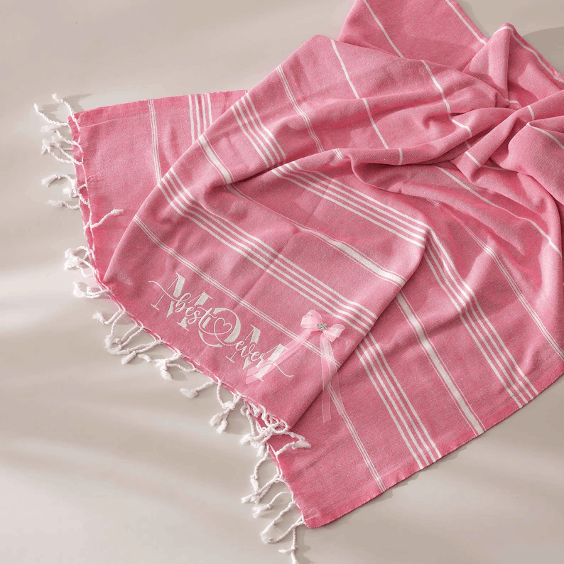 Serviette cachemire personnalisée – Cadeau élégant brodé au prénom