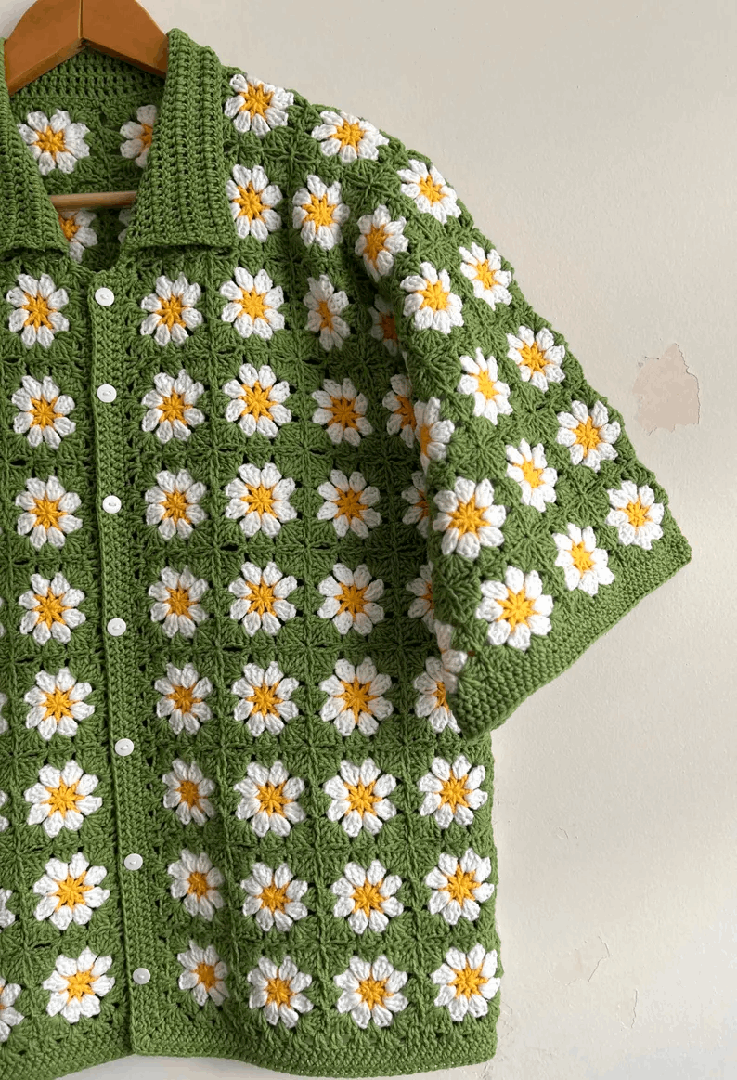 Chemise en crochet à fleurs marguerites