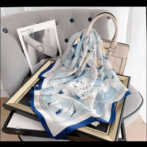 Élégante Écharpe en Soie – Motif Feuilles et Oiseaux
