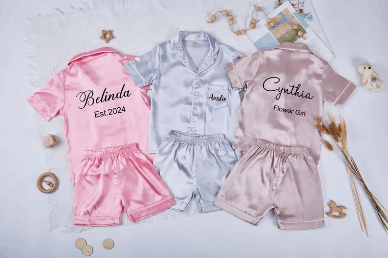 Flower Girl Getting Ready Outfit,Junior Bridesmaid Pajamas,Matching Bridesmaid PJs,Personalized Gifts for Birthday,Flower girl Gifts For Her