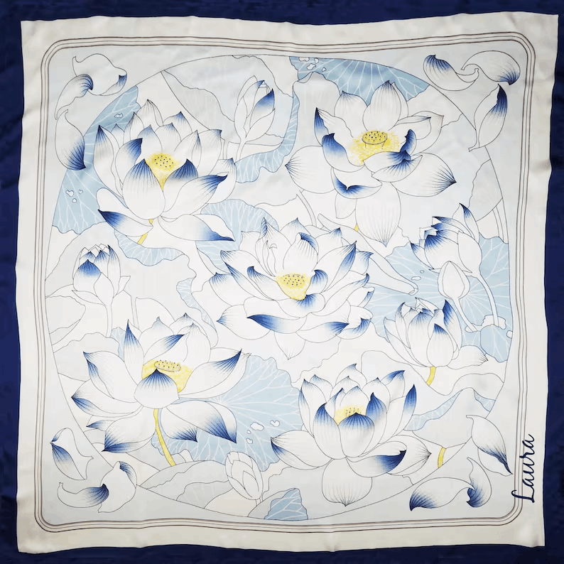 Élégante Écharpe en Soie – Motif Feuilles et Oiseaux