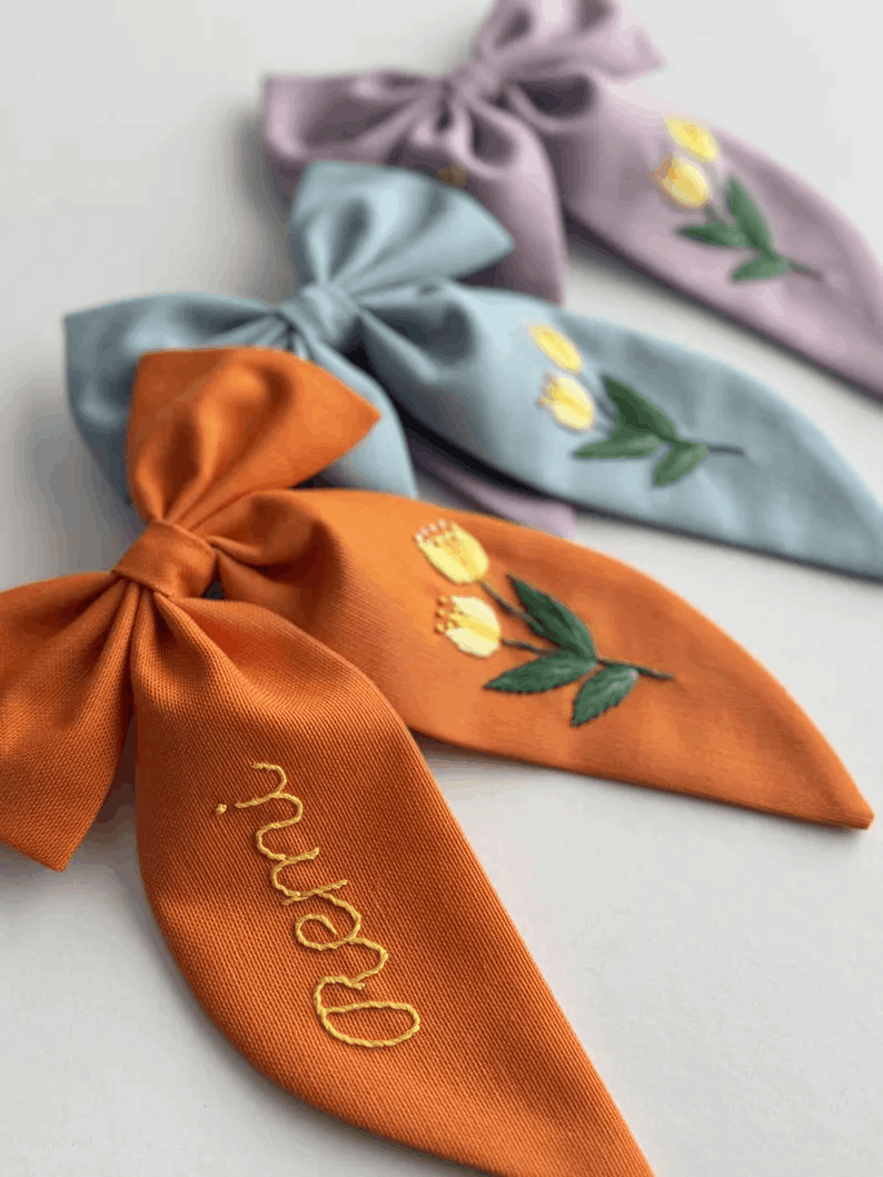 Personalized Custom Name Hair Bow Tulip Flower Hand Embroidered Bow Mrs Hair Clip Birthday Bridesmaid Gift Bows For Girls Kids Baby Hair Bow
