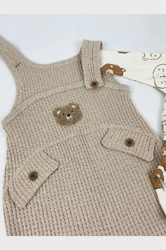 Salopette Bébé Tricotée à la Main – Confort et Style pour Toutes Saisons