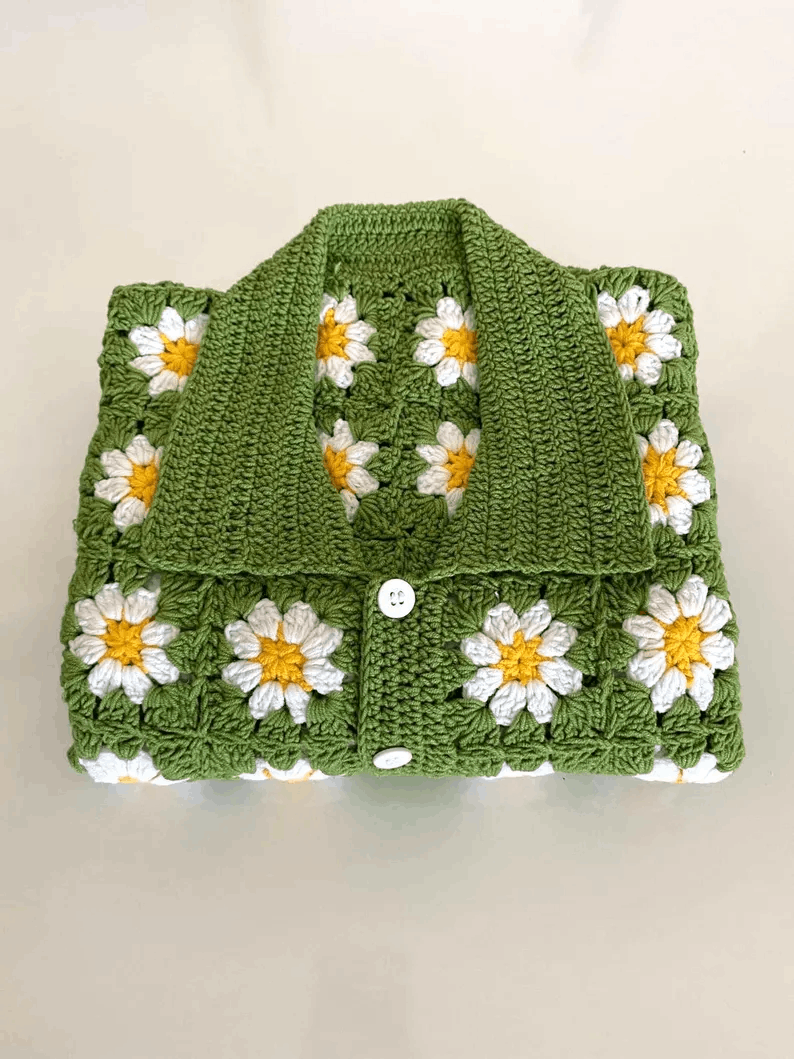 Chemise en crochet à fleurs marguerites