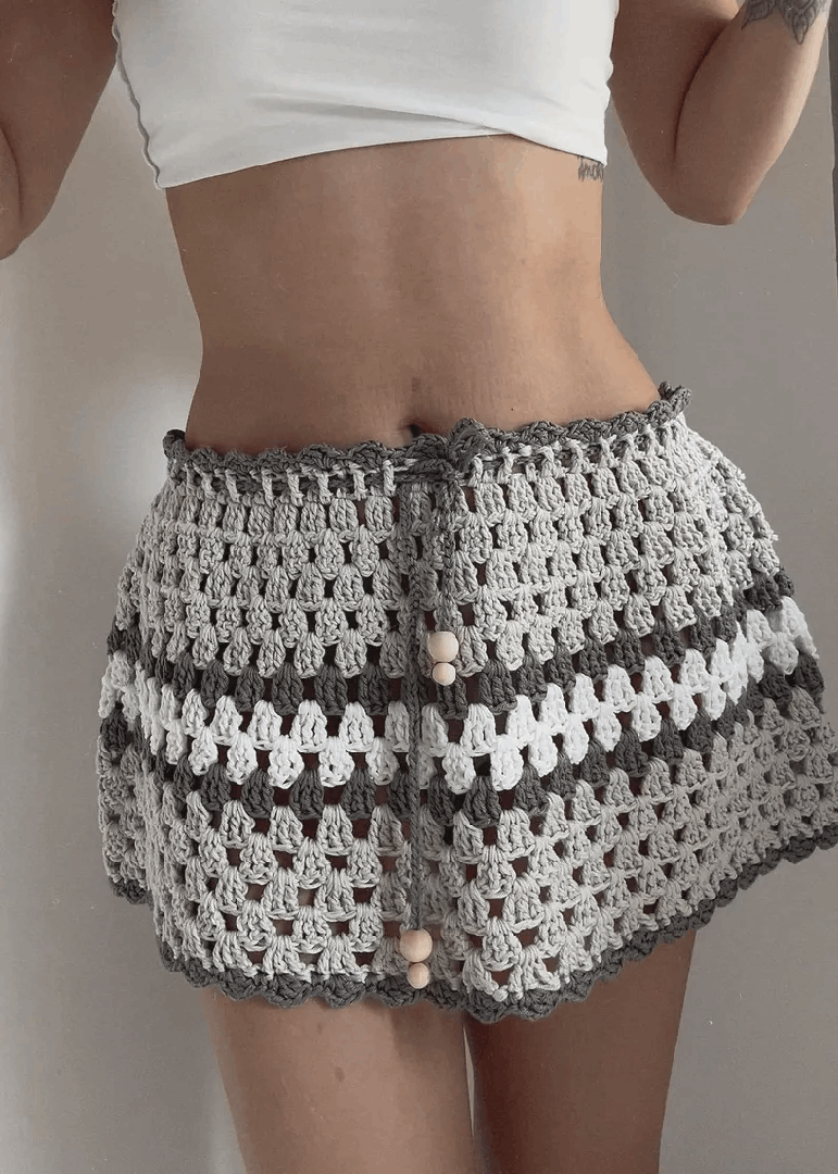 Mini Jupe en Crochet – Fait Main, Look Bohème Chic